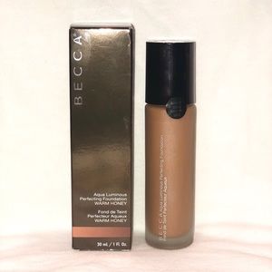B E C C A Aqua Luminous Perfecting Foundation